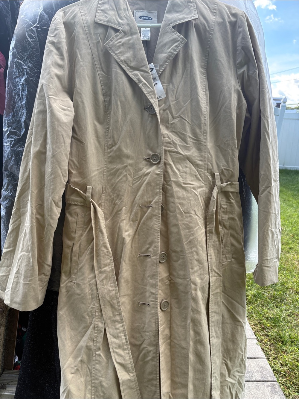 Coldwater Creek Lightweight Tan Trench with Self-Tie Waist